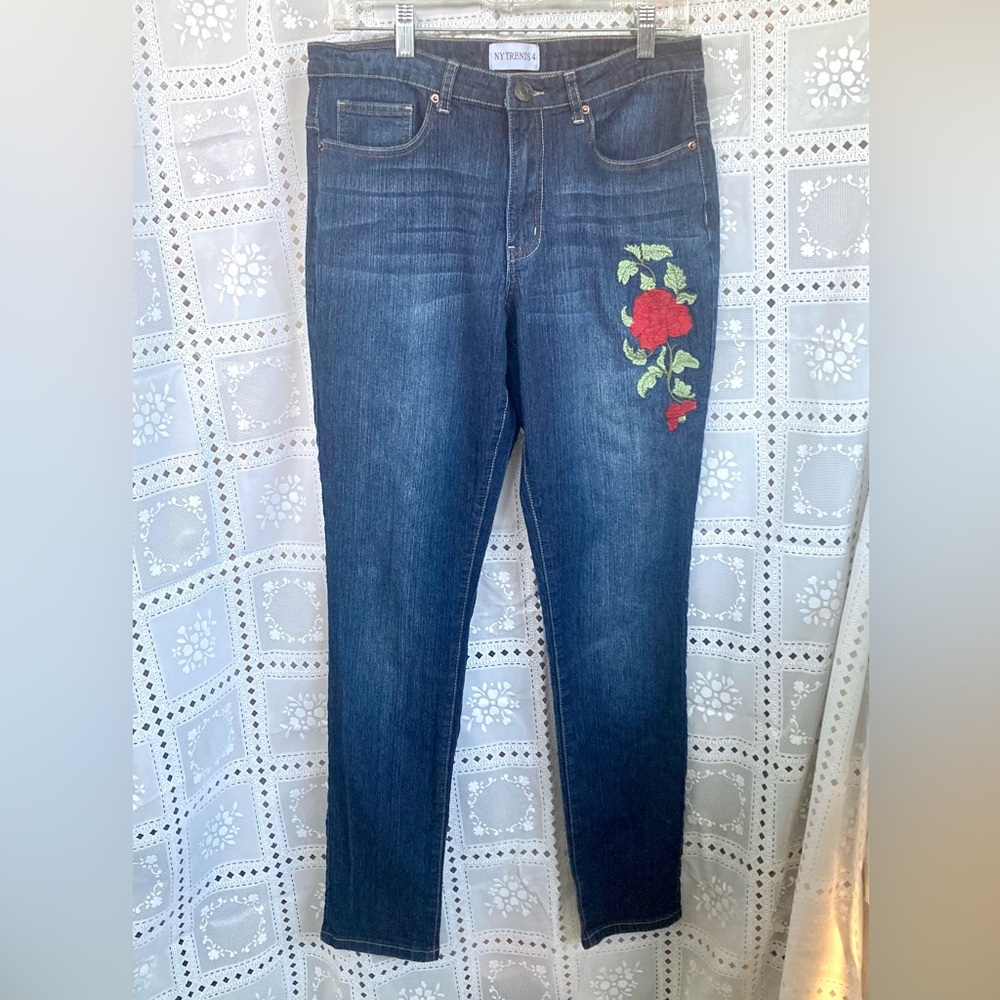 NY Trends 4 jeans with red rose embroidered size 10